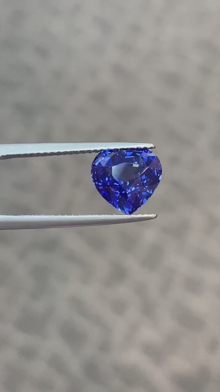 Peacock Blue Sapphire (H) 3.57 ct